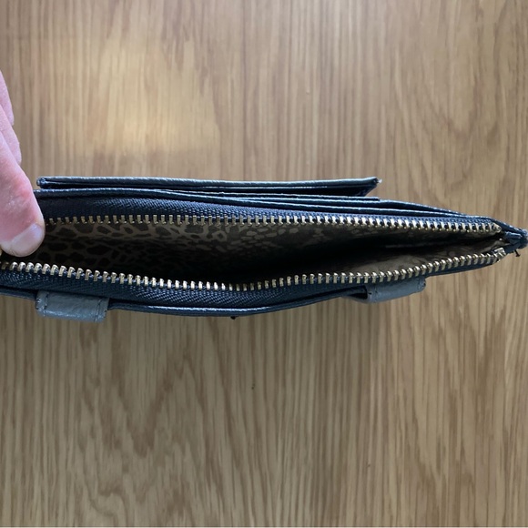 Steve Madden Black & Grey Card Holder - Picture 4 of 8